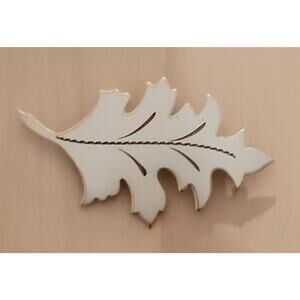 VINTAGE CREME ENAMELED LEAF BROOCH PIN With Gold Edges